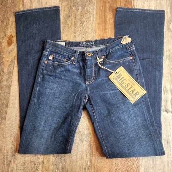 New BIG STAR "LOU" Easy Boot Mid Rise Medium Wash Jean - Picture 3 of 10